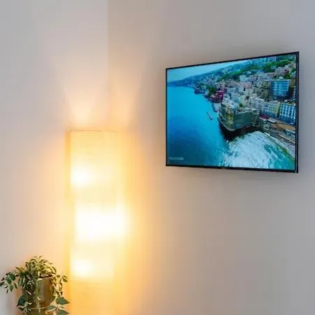 Apartament The Shelter 5 *