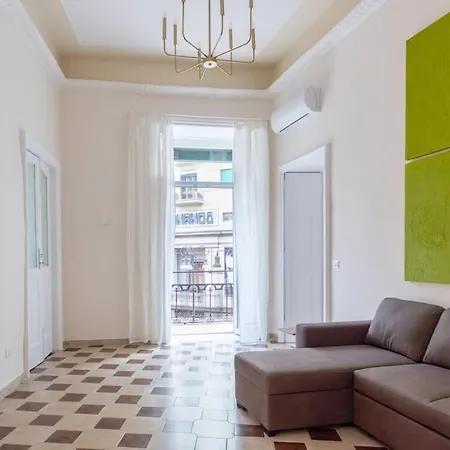 Apartament The Shelter 5 *